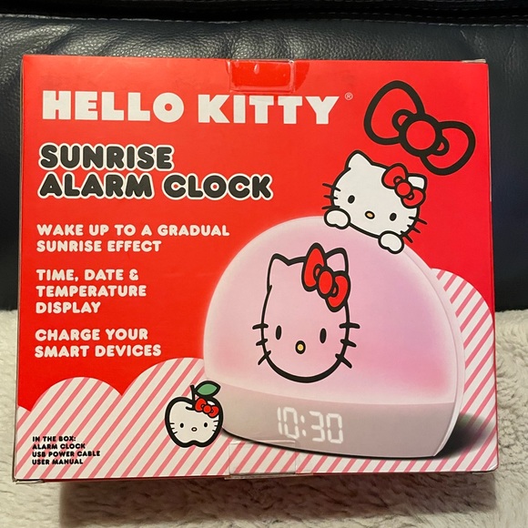 Hello Kitty Sunrise Alarm Clock - Picture 2 of 2